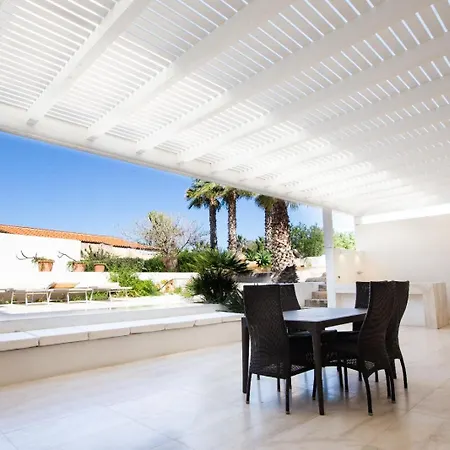 Delfini 2-12 Pax Villa *